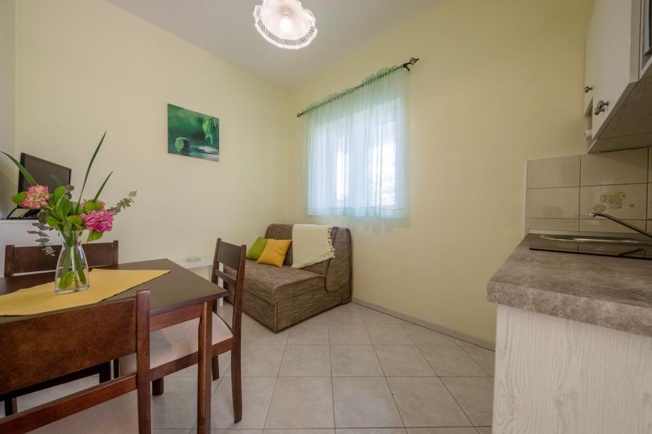 Apartments By The Sea Supetarska Draga - Donja, Rab - 11769 Zewnętrze zdjęcie