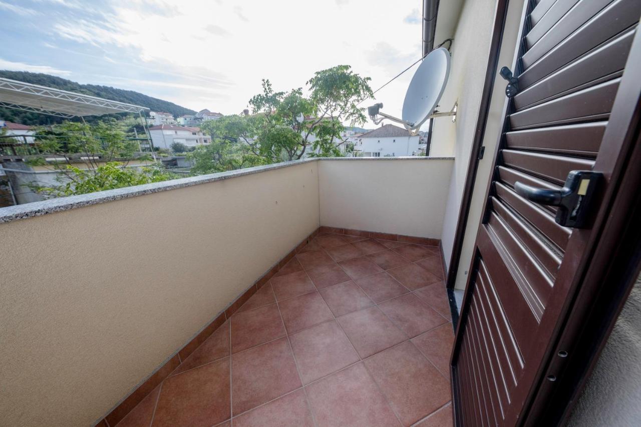 Apartments By The Sea Supetarska Draga - Donja, Rab - 11769 Zewnętrze zdjęcie