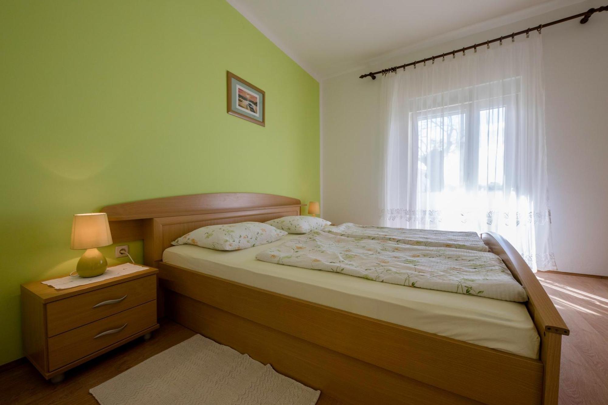 Apartments By The Sea Supetarska Draga - Donja, Rab - 11769 Pokój zdjęcie