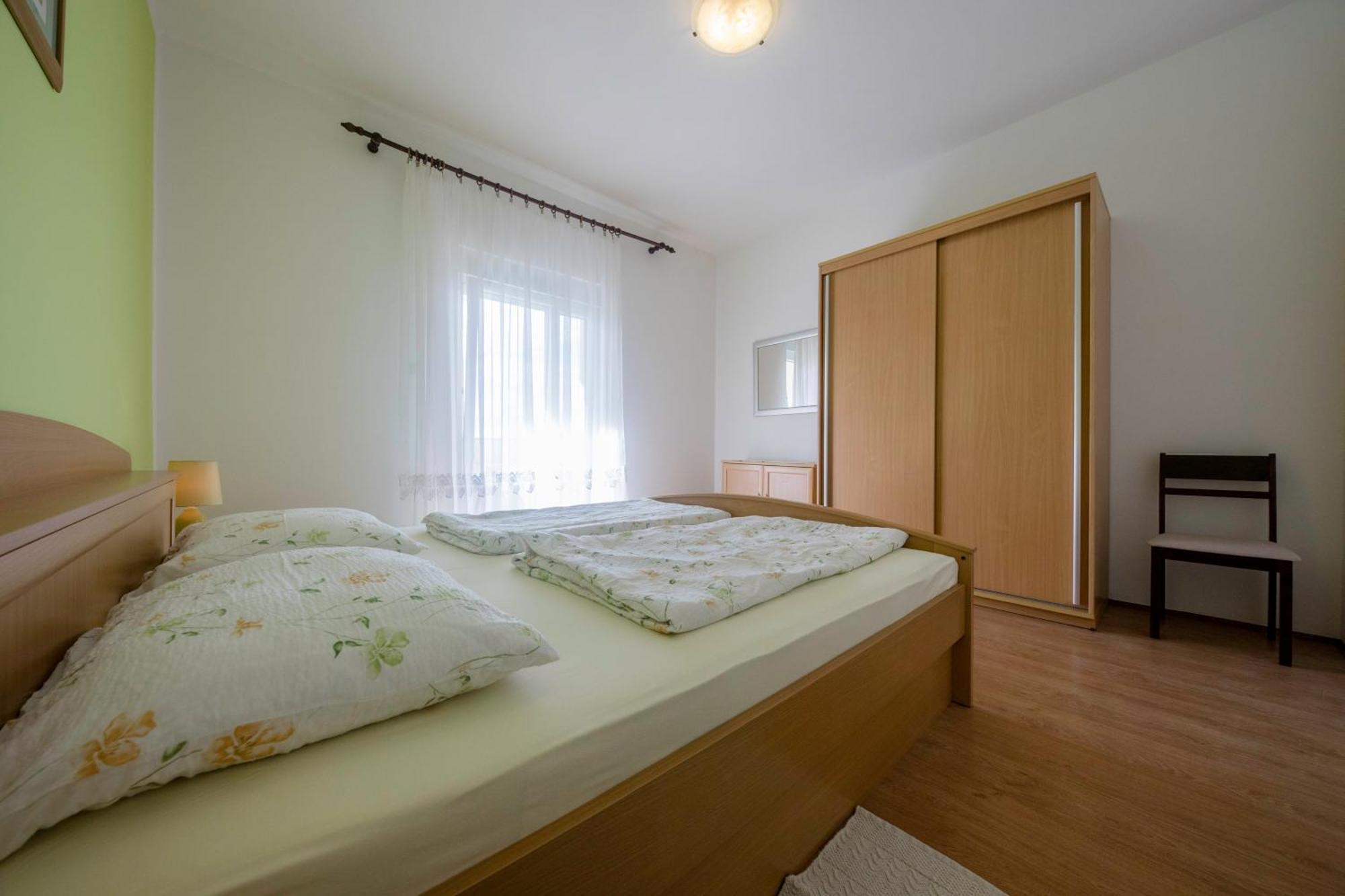 Apartments By The Sea Supetarska Draga - Donja, Rab - 11769 Pokój zdjęcie
