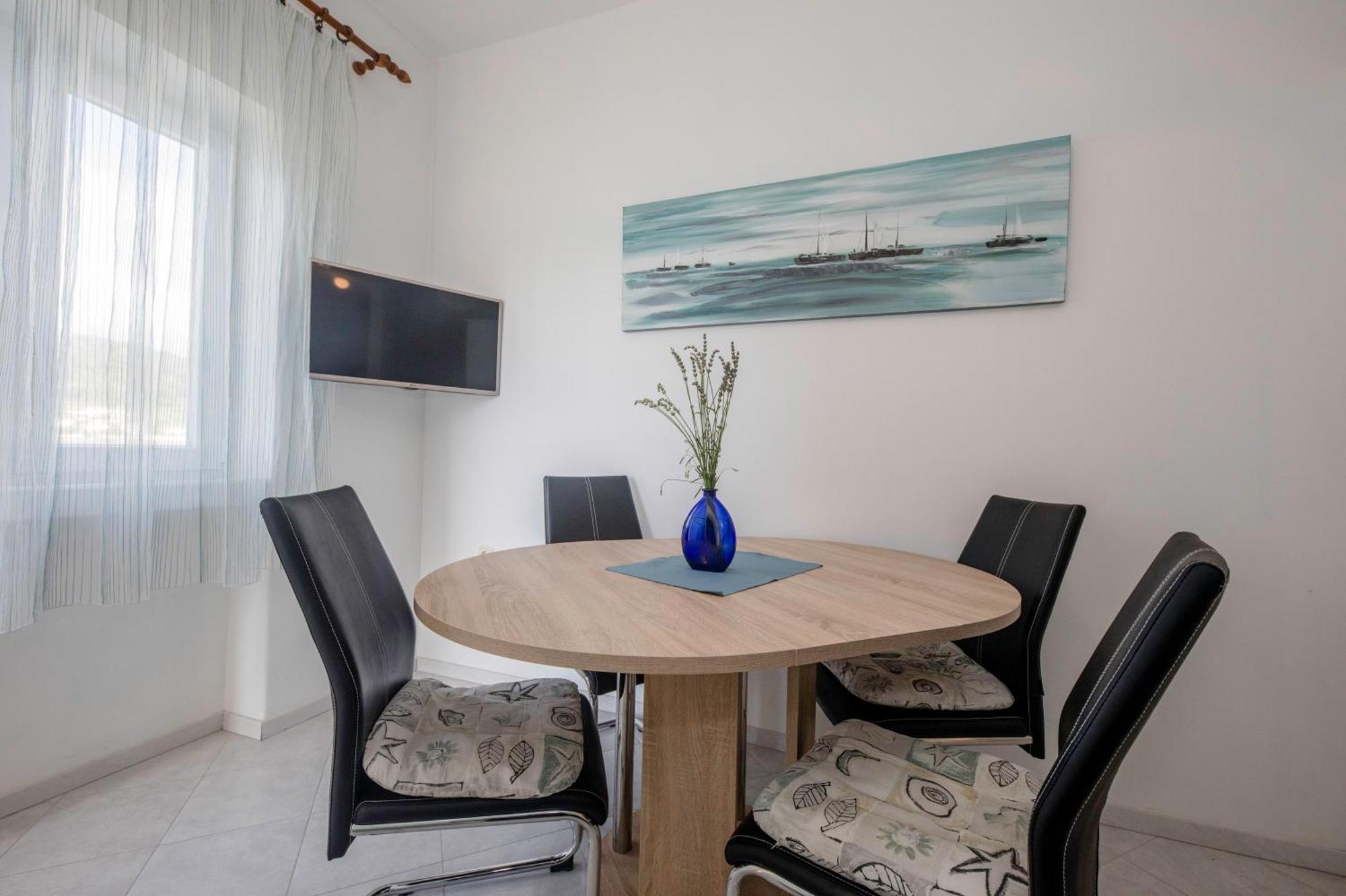 Apartments By The Sea Supetarska Draga - Donja, Rab - 11769 Pokój zdjęcie